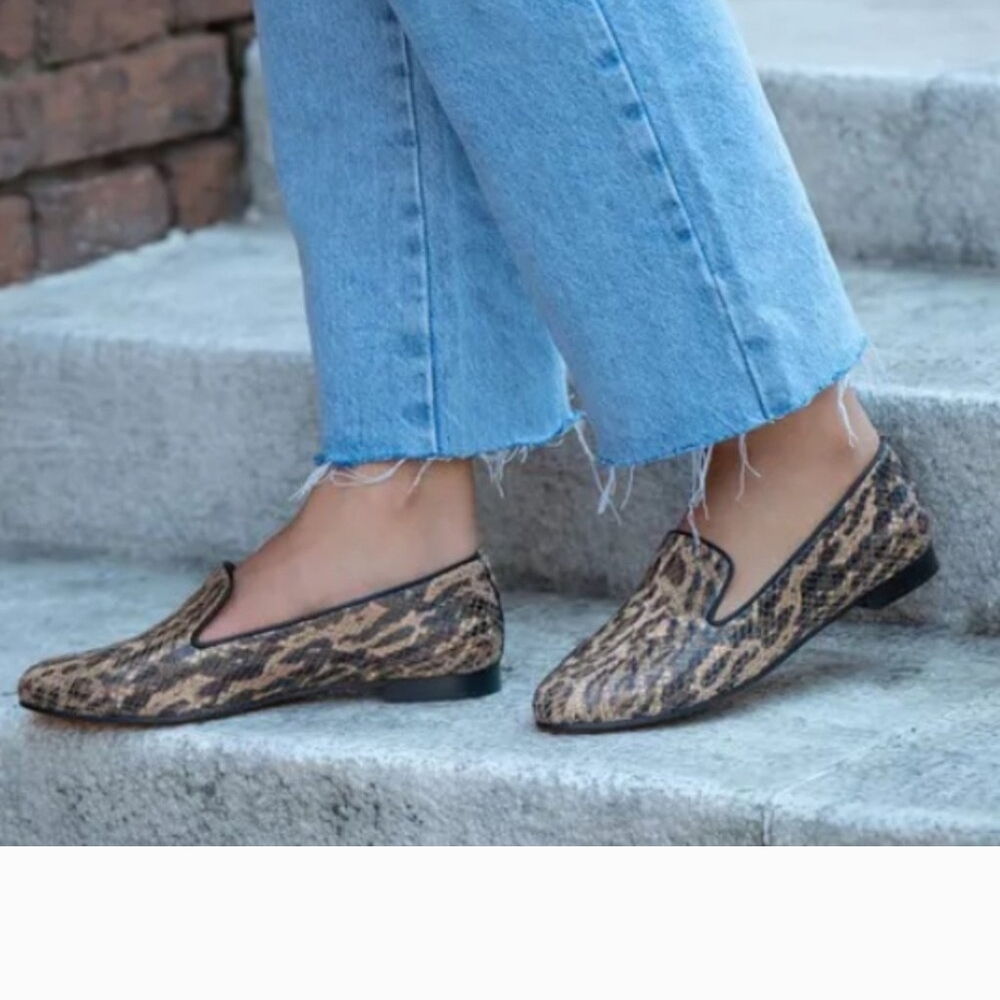 M GEMI The Petalo Black And Camel Leopard Snakeskin Print Leather Loafers
